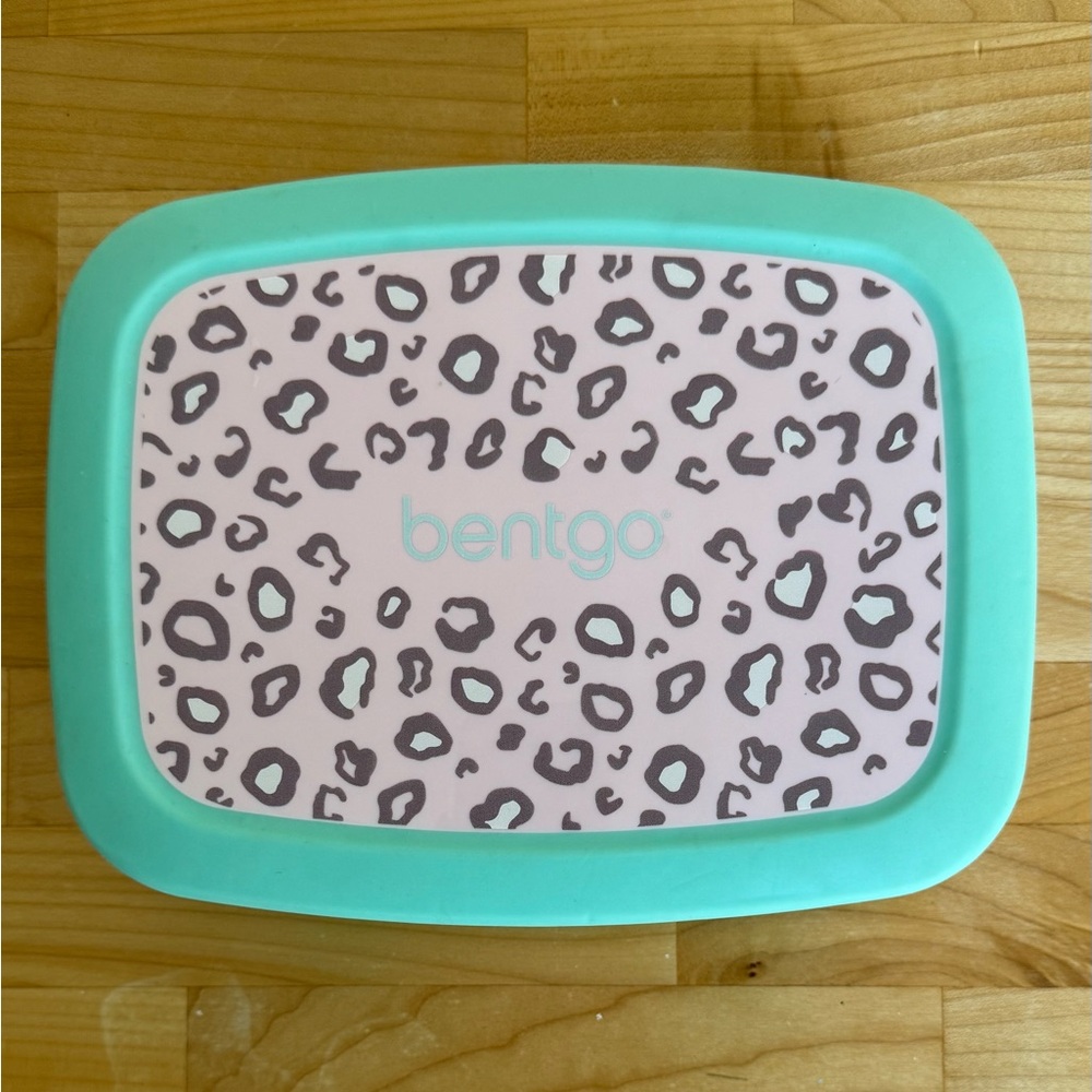 Bentgo Leopard Print Lunch Box